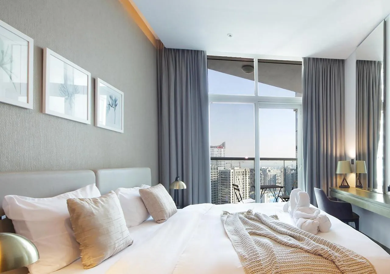 Modern Living Damac With Balcony & Waterfront Views Apartment Dubai